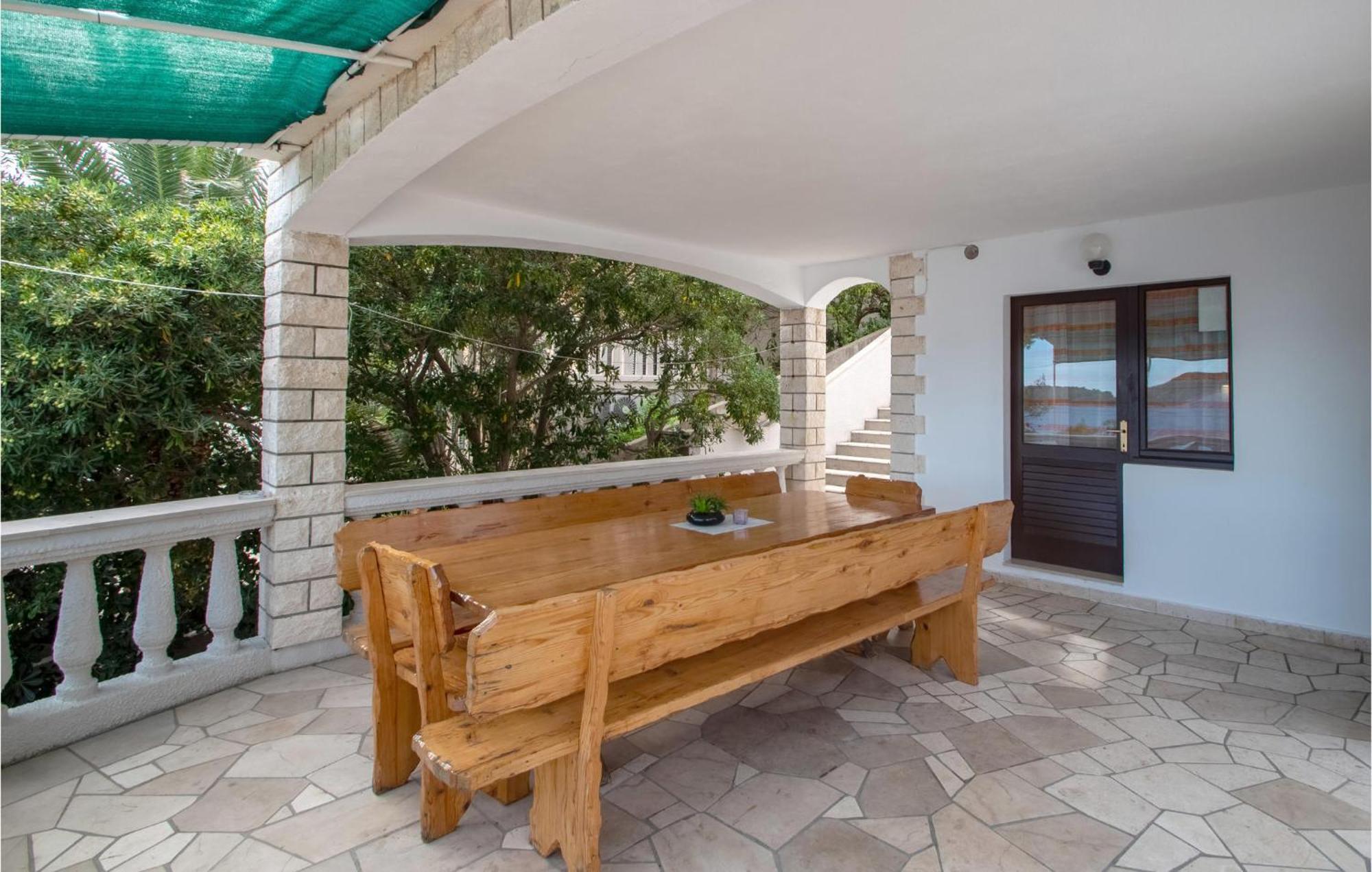 Beautiful Home In Prizba With Kitchen Luaran gambar