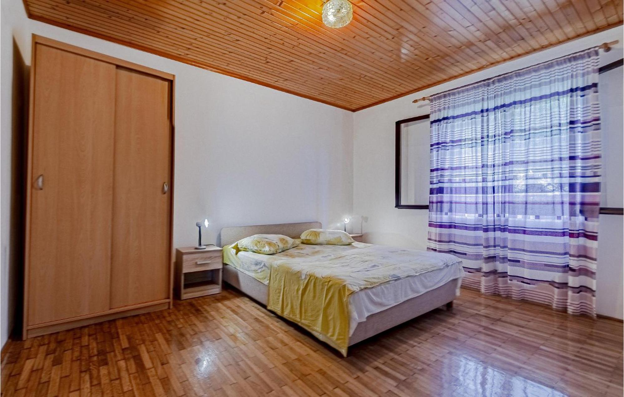 Beautiful Home In Prizba With Kitchen Luaran gambar