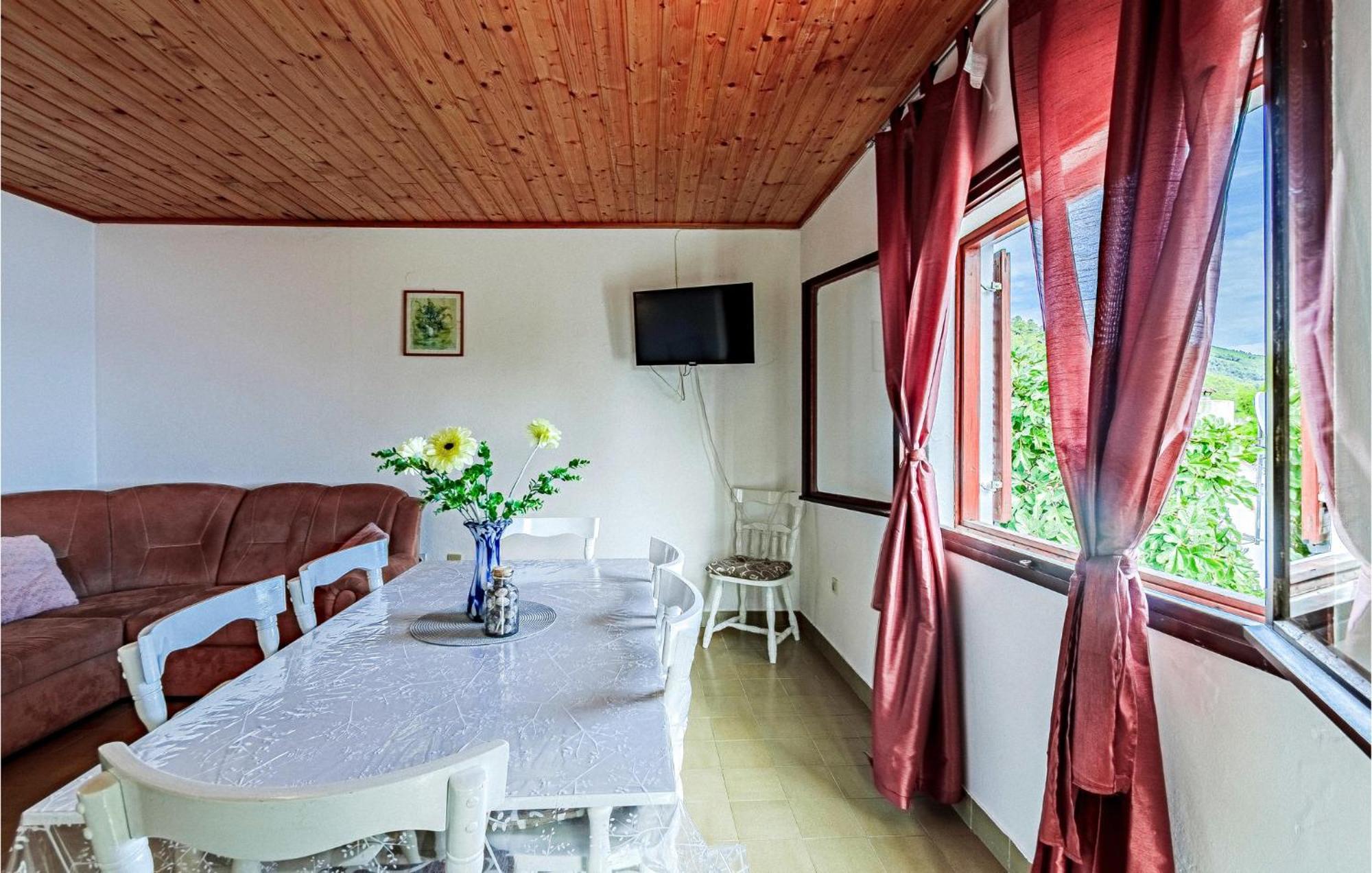Beautiful Home In Prizba With Kitchen Luaran gambar